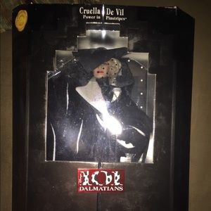 Disney Cruella De Vil Doll